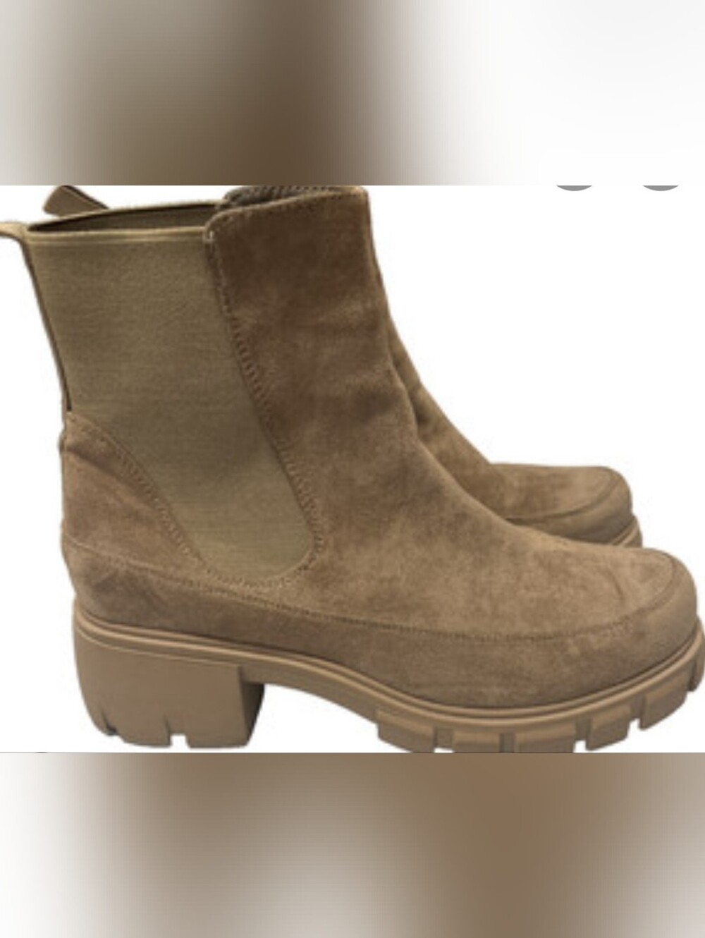 Natural Reflections Women's Taupe Suede Chelsea Lug Ankle Boots Sz 7.5